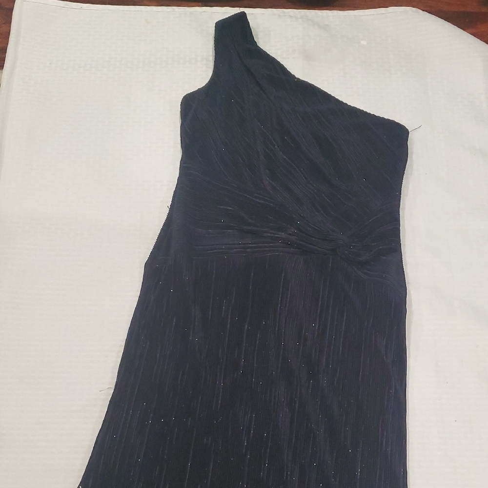 Chic One-Shoulder Navy Midi  Dress - Picture 12 of 15
